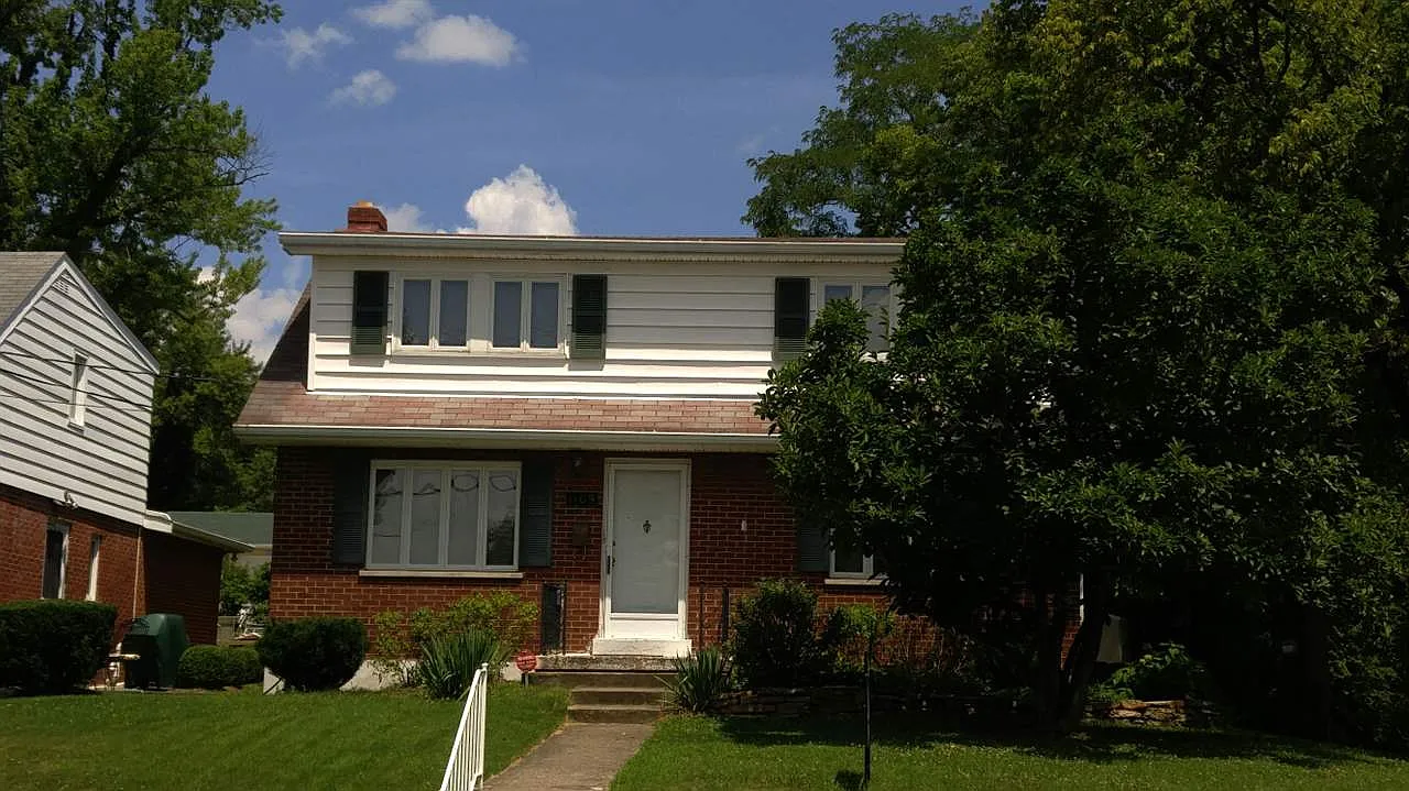 1105 Taylor Ave photo 1