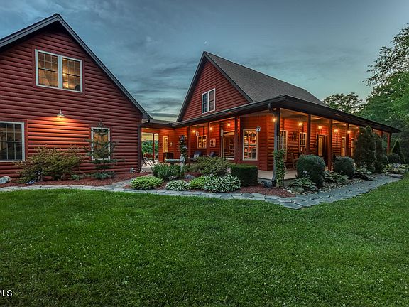 4th image of 167 Country Acres Dr