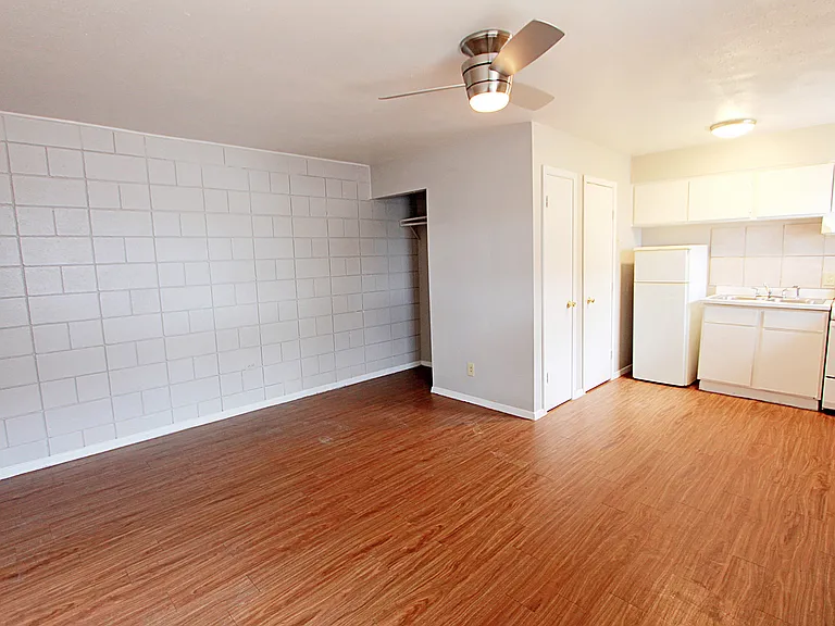 903 Springdale Rd #A — Photo 3