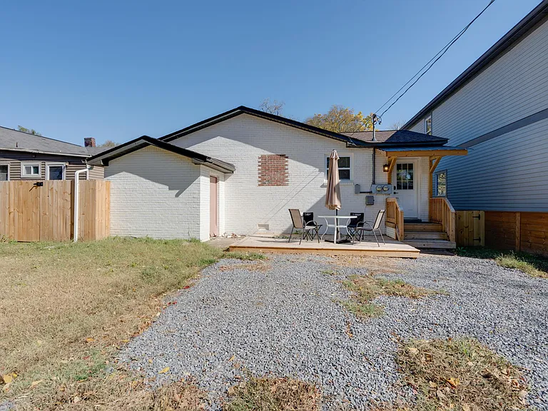 1214 Pennock Ave #B — Photo 20