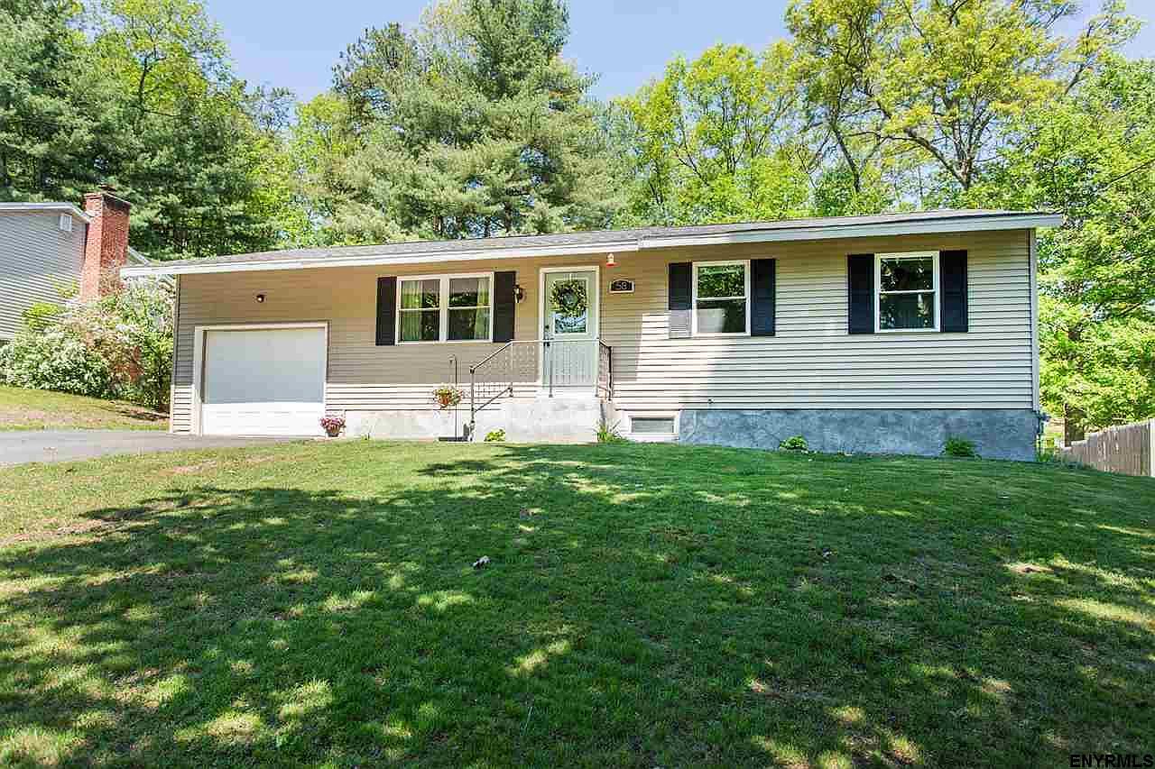 58 Trottingham Rd, Saratoga Springs, NY 12866 | Zillow