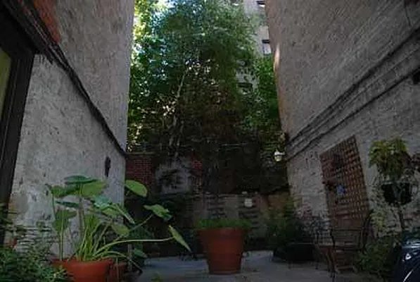 Rented by Buchbinder & Warren | media 24