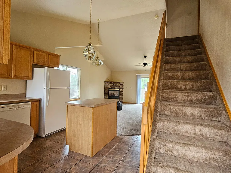 1604 Columbine Village Dr — Photo 6