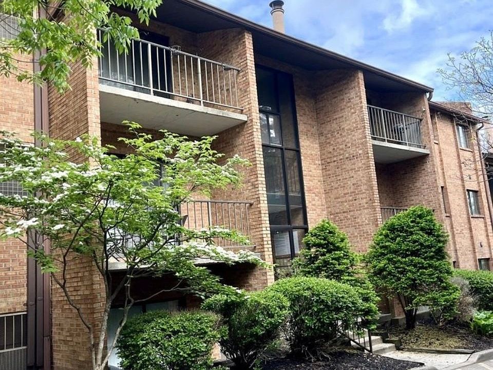 condo is top floor, rear