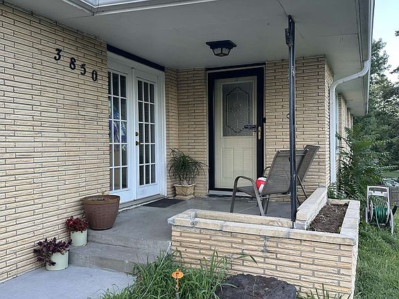 2nd image of 3850 Van Dorn St