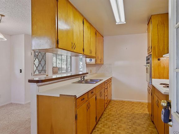 4th image of 8534 Garden Ln #36
