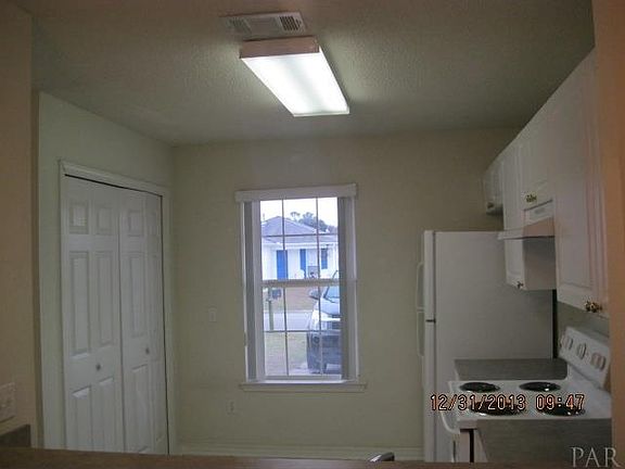 4th image of 1018 Antigua Cir