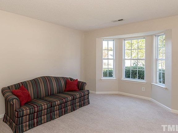 2nd image of 1214 Briarwood Dr