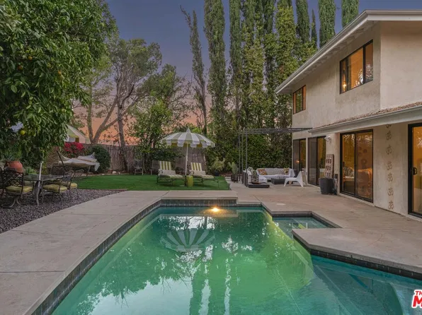 4709 Dunman Ave, Woodland Hills, CA 91364