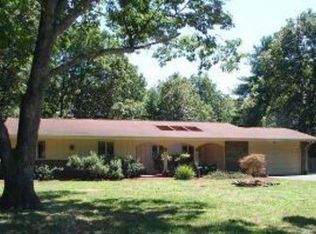 110 Forest Hill Dr, Kingston, NY 12401