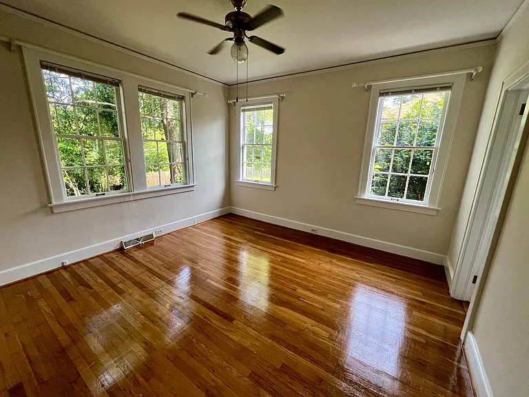 1503 Fairview Dr — Photo 16