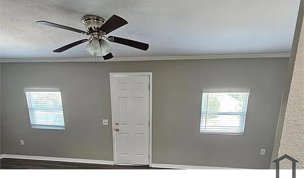 2 bed, 970 sqft, $2,100 — Photo 4