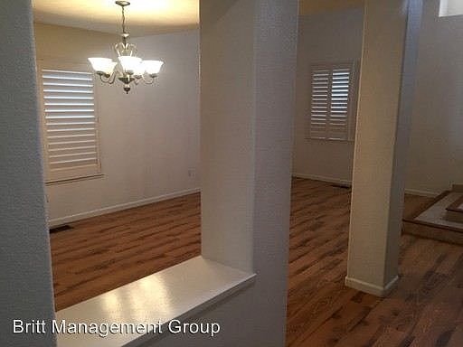 3rd image of 989 Calle Myriam