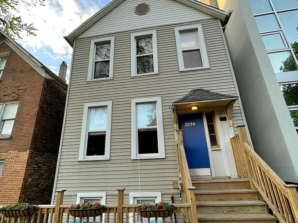 2236 W Belden Ave #2F