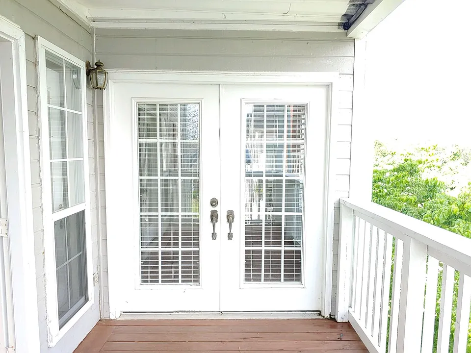 1400G Cedar Ridge Dr