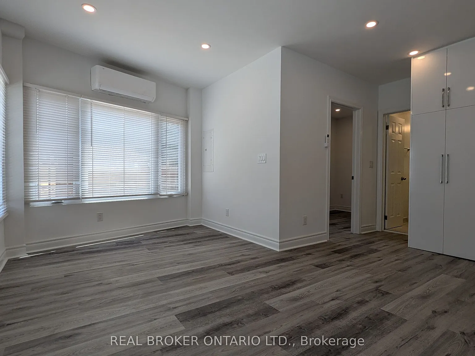 1150 Woodbine Ave — Photo 1