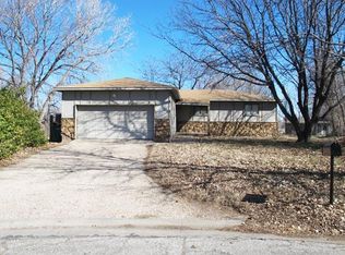 5740 Kentford Cir, Wichita, KS 67220