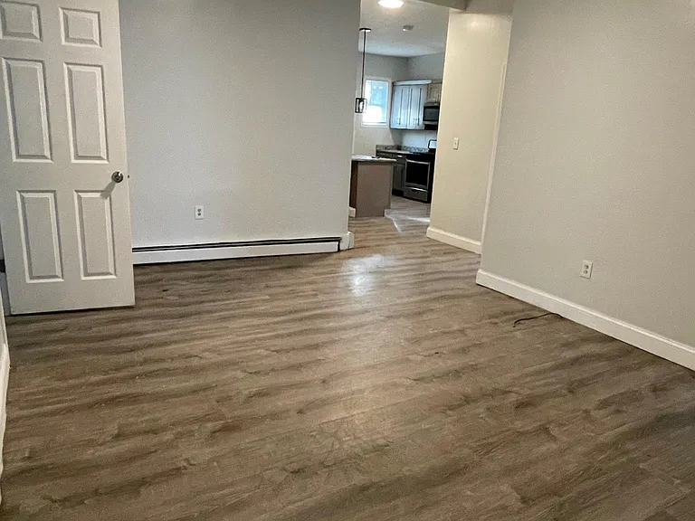 164 Bridgham St #1 — Photo 6