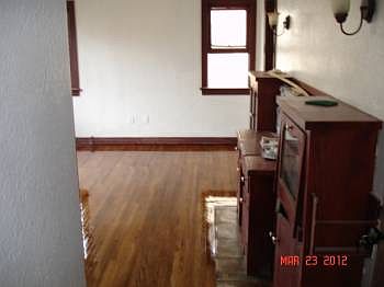 3rd image of 1421 Obispo Ave