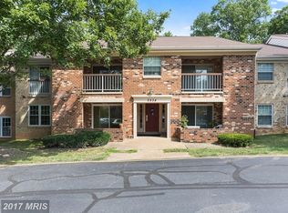 5934 Cove Landing Rd APT 203, Burke, VA 22015
