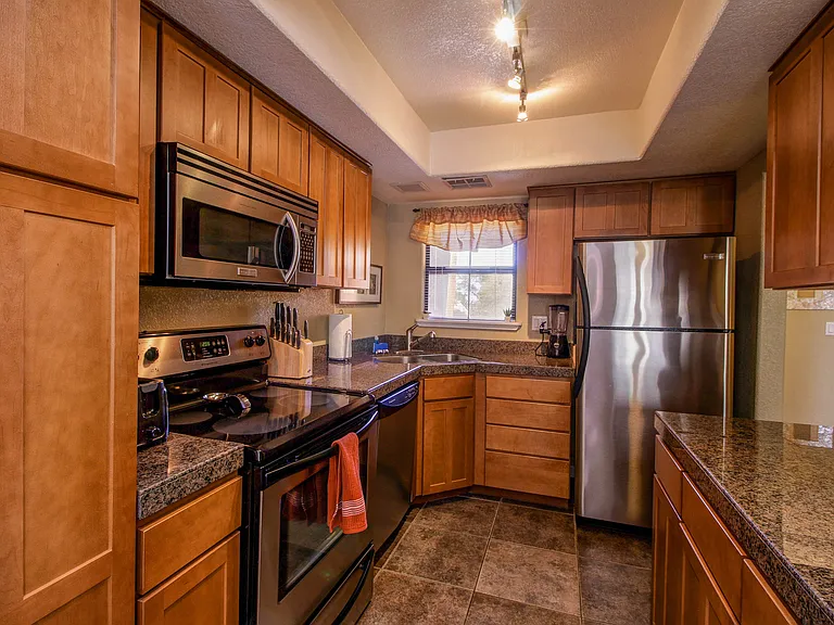 6651 N Campbell Ave #214 — Photo 6