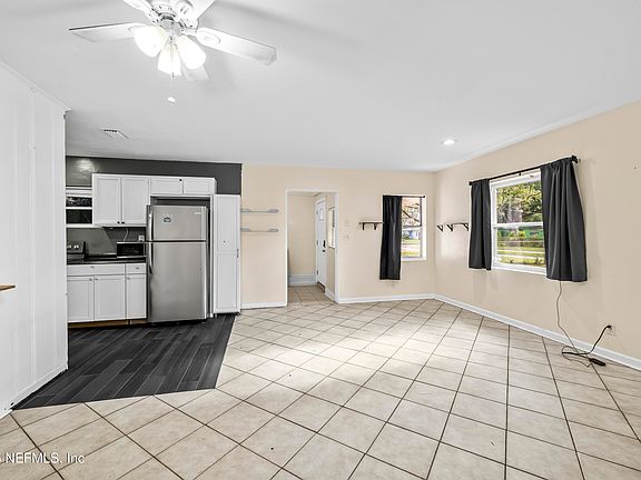 4th image of 3933 ABBY Lane