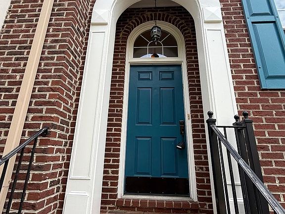 4th image of 5936 Halpine Rd