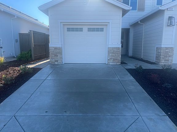 2nd image of 1441 Wadsworth Cir #2