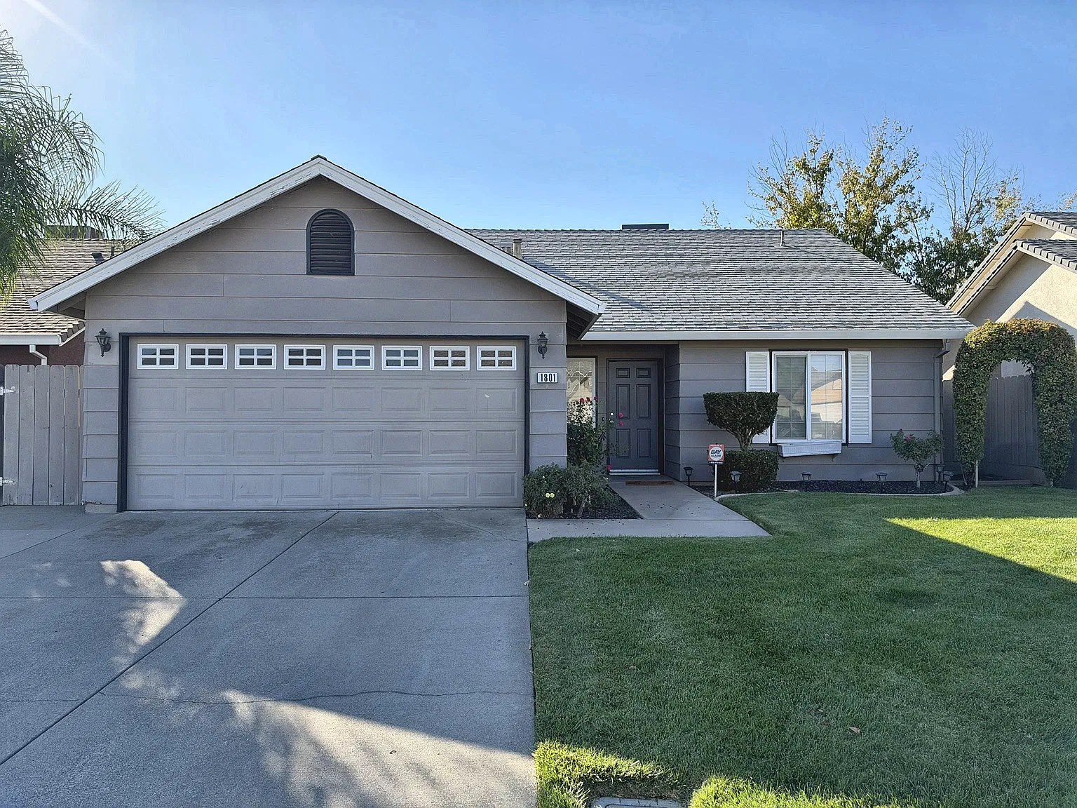 3 bed, 1286 sqft, $2,450 — Photo 1