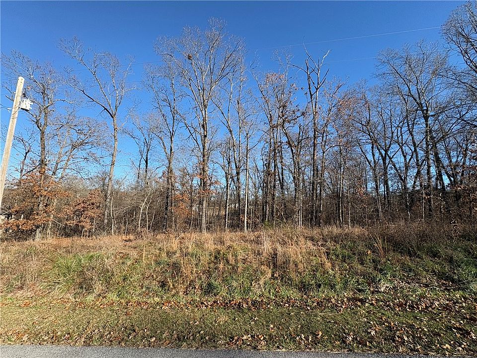 1st image of Egton Dr #40