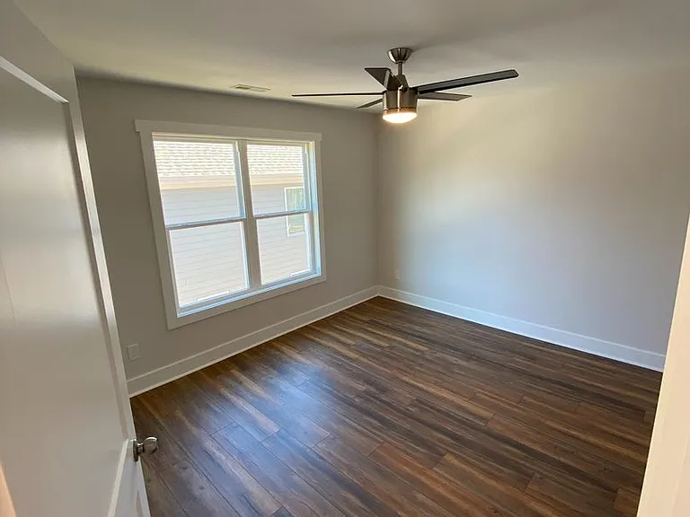 1907 Edgerton Dr — Photo 31