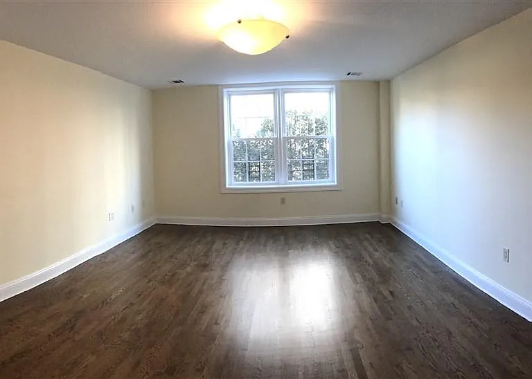 41-47 Broadway — Photo 1