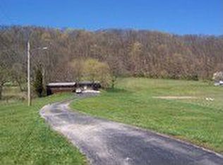235 River Valley Rd, Frankfort, KY 40601