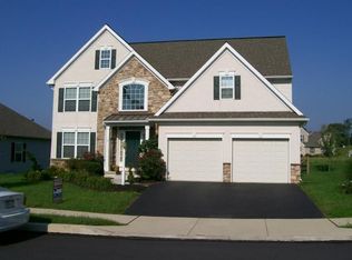 16 Michael Ln, Denver, PA 17517