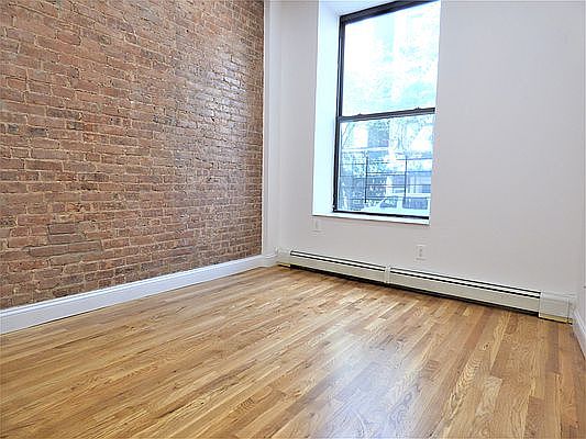 3rd image of 304 E 91st St APT 1A