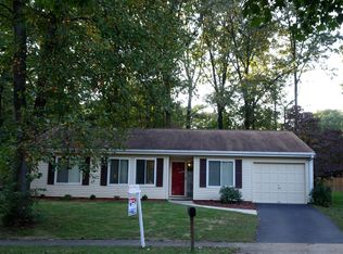 1526 Youngs Point Pl, Herndon, VA 20170