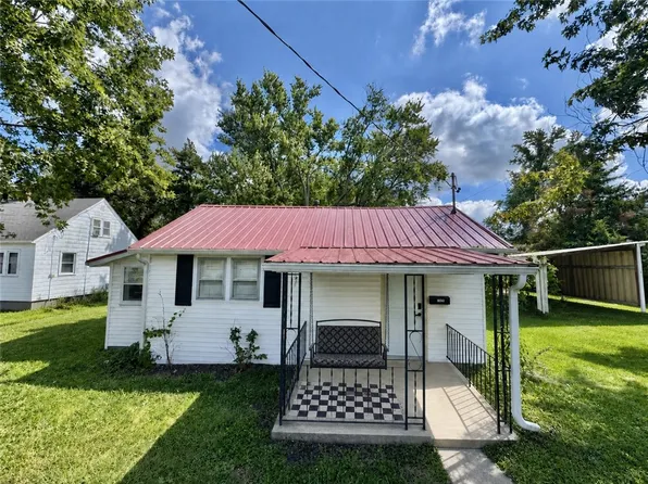 1208 S 2nd St, Effingham, IL 62401