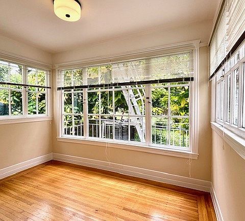 5th image of 1455 Union St APT 4