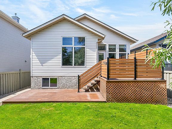 4th image of 3211 McPhadden Pl SW