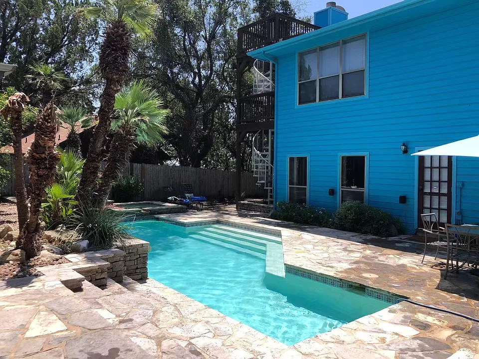 16114 Chase Hill Blvd