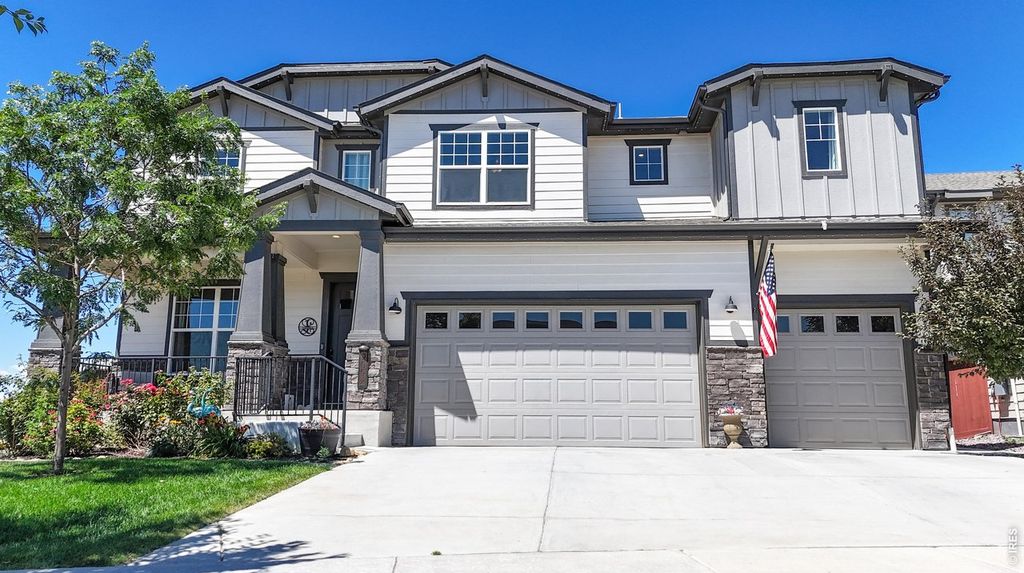 2092 Falling Leaf Dr