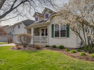 247 Prairieview Dr, Geneva, IL 60134