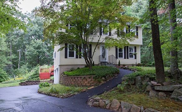 1st image of 23 Shasta Dr