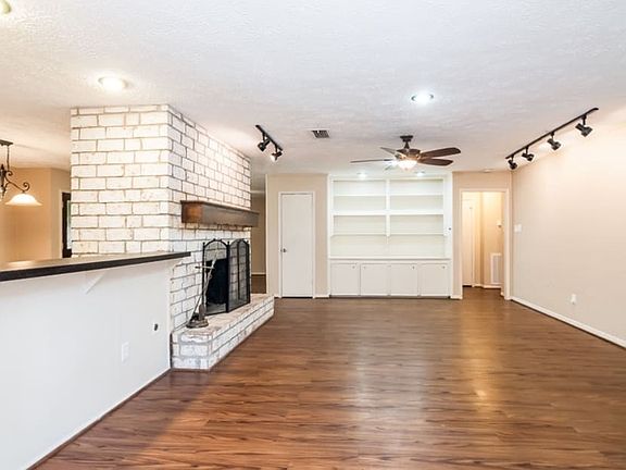 2nd image of 10126 Sagerock Dr