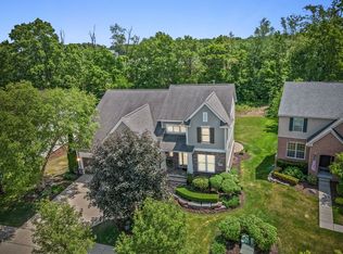 5994 Strawberry Cir, Commerce Township, MI 48382