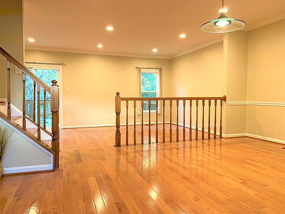 living room and dinning room without furniture