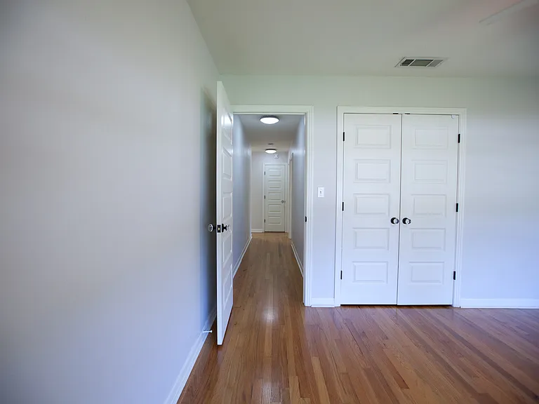 7519 Delafield Ln — Photo 17
