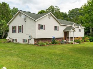 5 Malagash Road, Reading, VT 05062