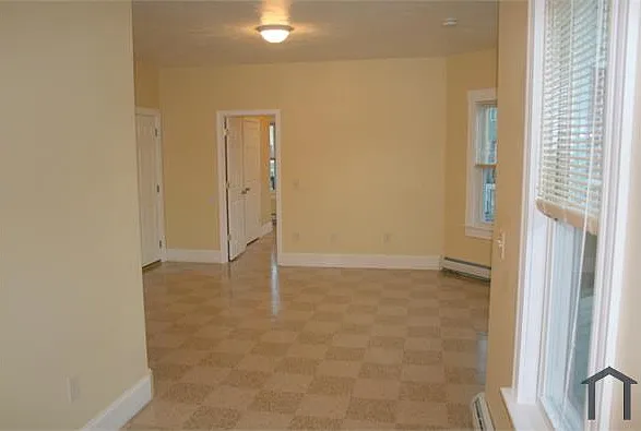 30 Holmes St #2 — Photo 7