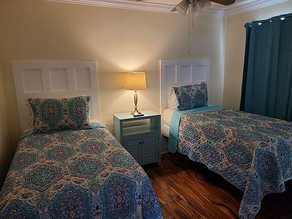 5th image of 775 Gulf Shore Dr Unit 3203